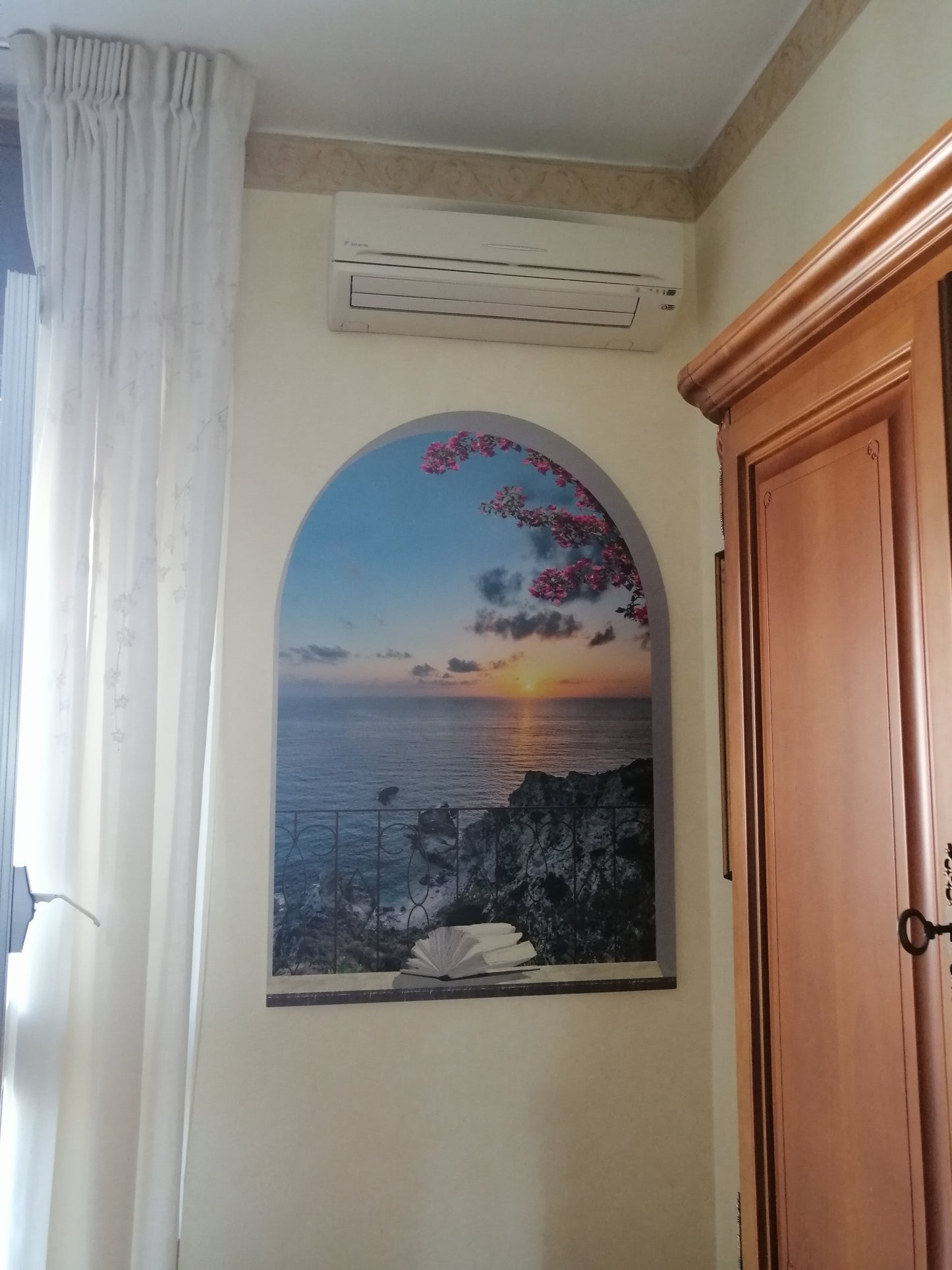 Finestra ad arco sul mare al tramonto - SCG-F784