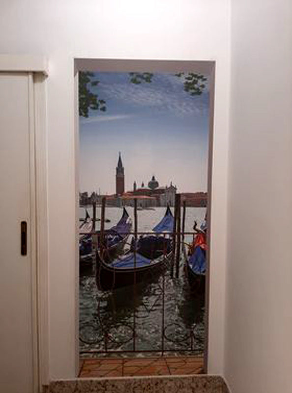 Balconcino sulle gondole a Venezia - P227